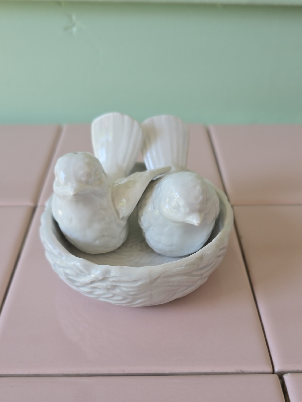 Fitz and Floyd White Ceramic Double Birds in Nest Salt & Pepper Shakers